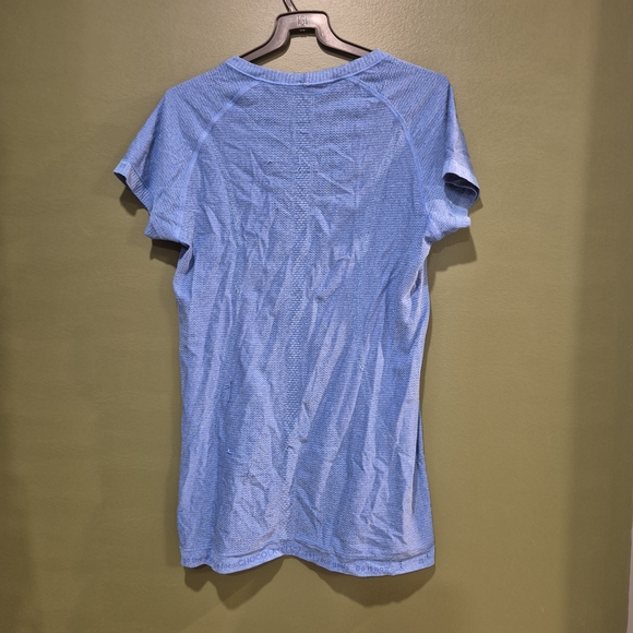 Lululemon Women’s Blue Performance Knit Top - Picture 3 of 12